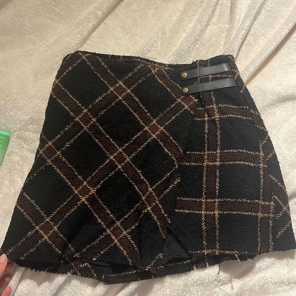 Plaid skirt M urban outfitters
